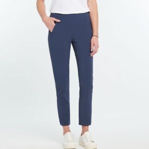 Nic + Zoe Stretch Tech Pant with slit pockets. Navy Blue     Size Large